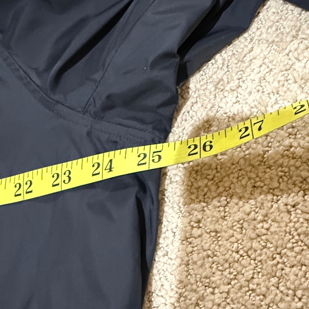Men's Black Lacoste Jacket - Picture 10 of 10
